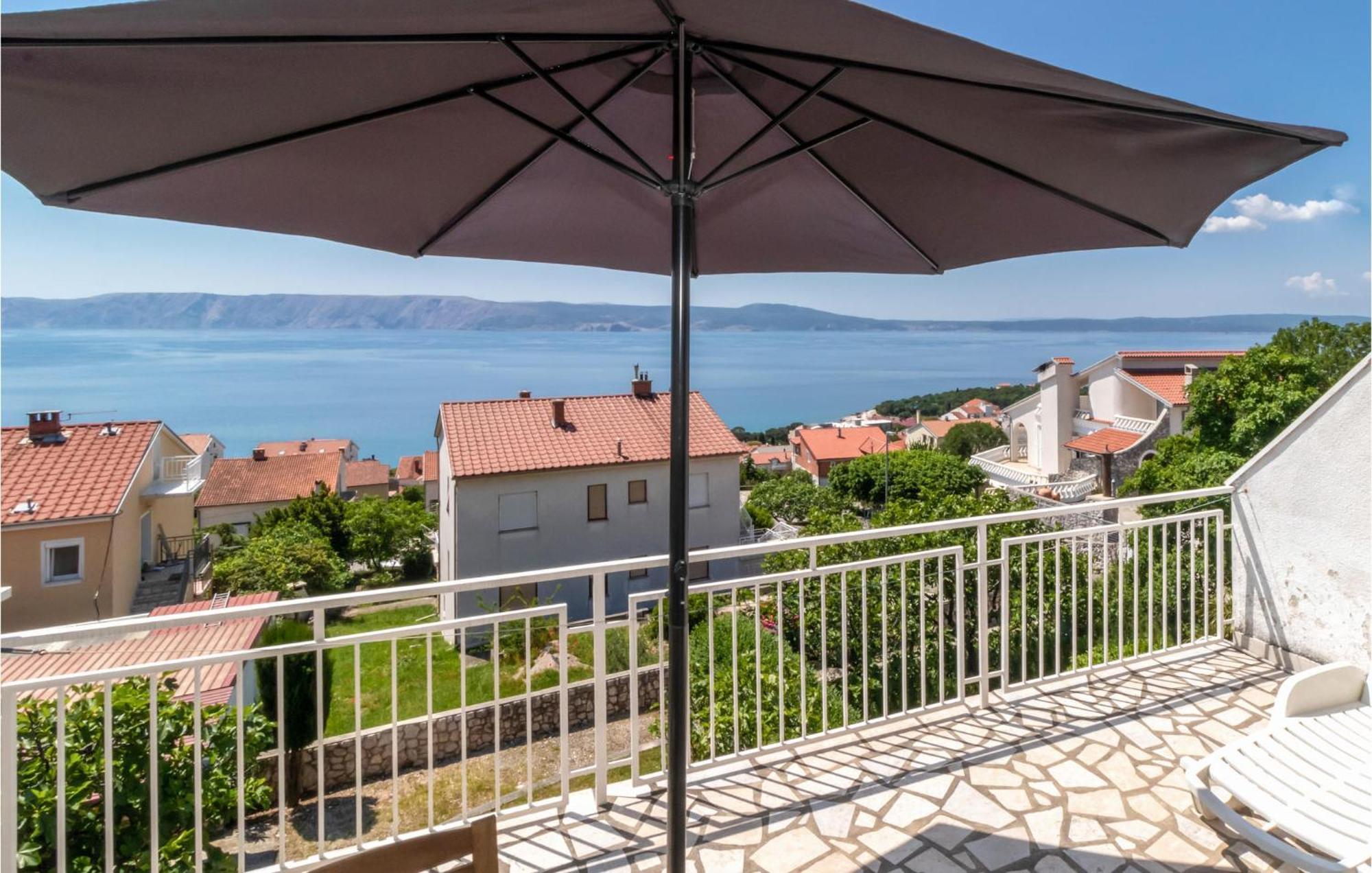 Lovely Apartment In Novi Vinodolski With Wifi Екстер'єр фото